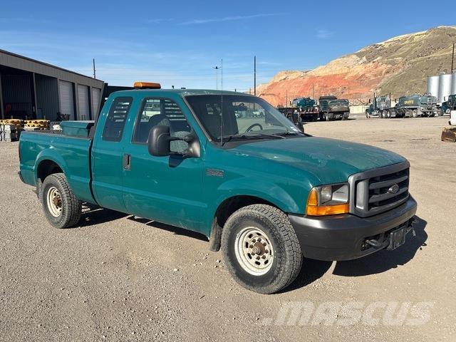 Ford F-250 Bestelwagens met open laadbak