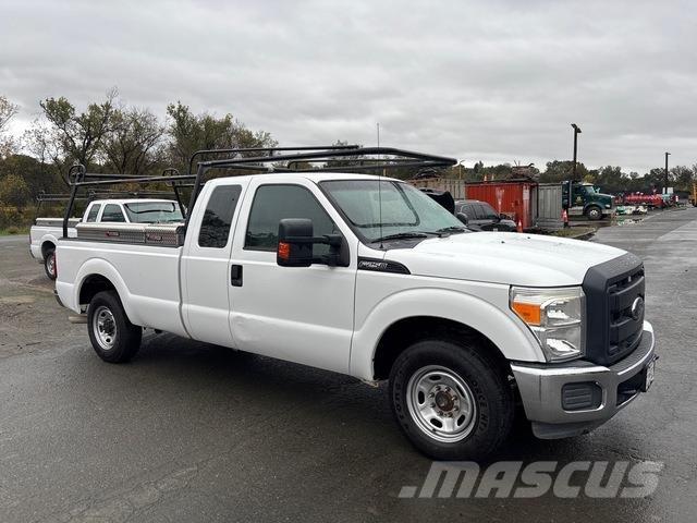 Ford F-250 Bestelwagens met open laadbak