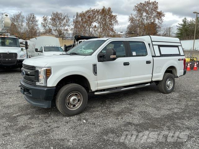 Ford F-250 Bestelwagens met open laadbak