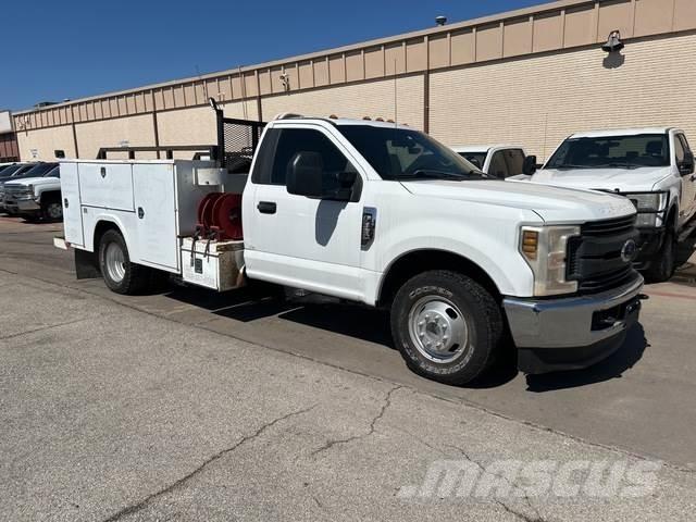 Ford F-350 Bestelwagens met open laadbak