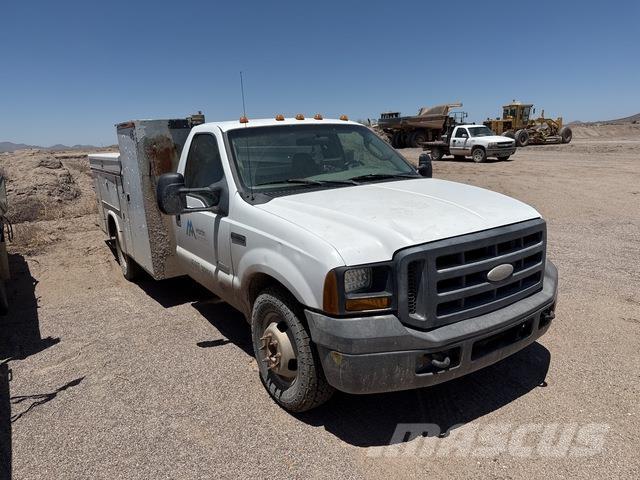 Ford F-350 Bestelwagens met open laadbak