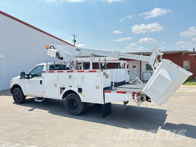Ford F-350 Auto hoogwerkers