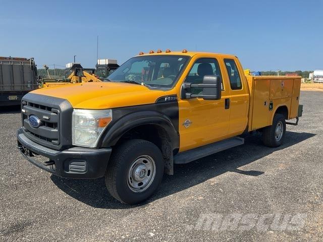 Ford F-350 Bestelwagens met open laadbak
