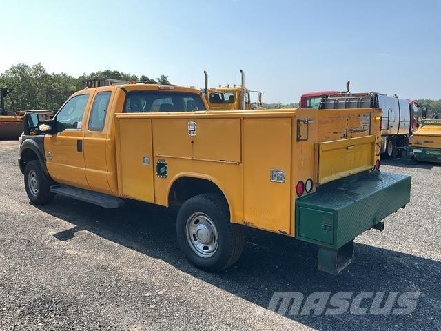 Ford F-350 Bestelwagens met open laadbak