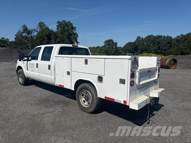 Ford F-350 Bestelwagens met open laadbak