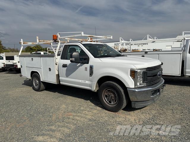 Ford F-350 Bestelwagens met open laadbak