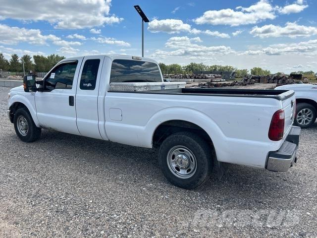 Ford F-350 Bestelwagens met open laadbak