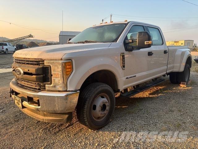 Ford F-350 Bestelwagens met open laadbak