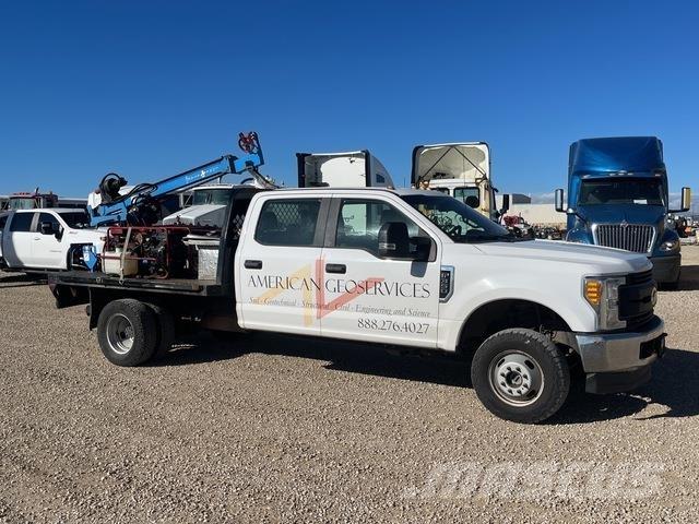 Ford F-350 Mobiele Boorinstallatie