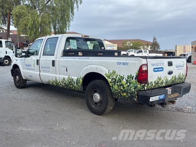 Ford F-350 XL Bestelwagens met open laadbak