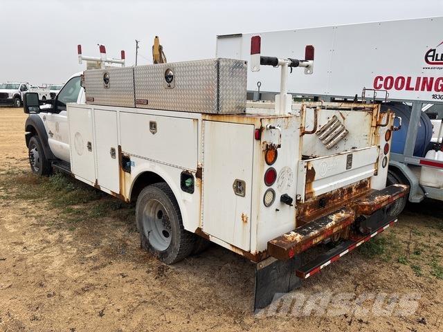 Ford F-450 Bestelwagens met open laadbak