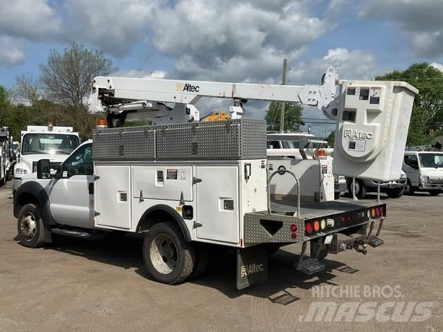 Ford F-450 Auto hoogwerkers