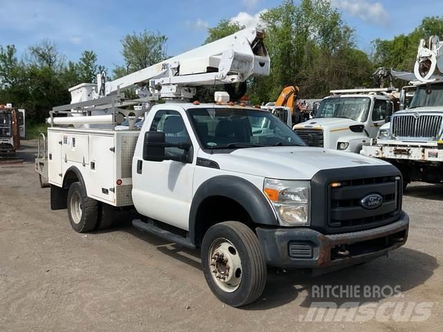 Ford F-450 Auto hoogwerkers