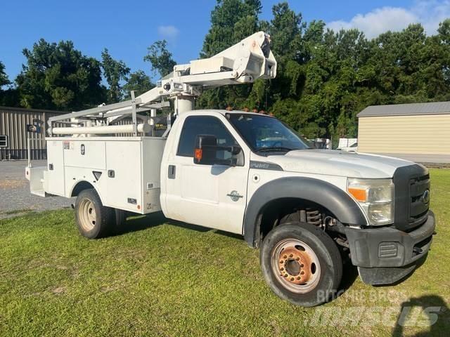 Ford F-450 Auto hoogwerkers