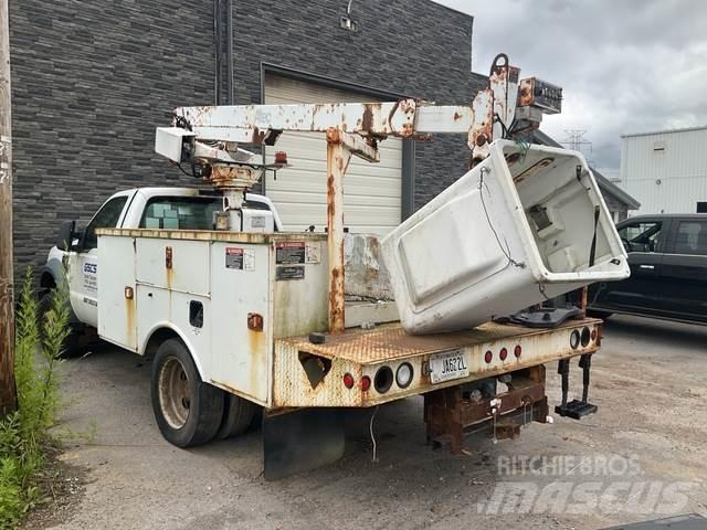 Ford F-450 Auto hoogwerkers