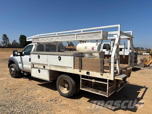 Ford F-450 Bestelwagens met open laadbak