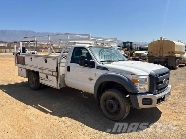 Ford F-450 Bestelwagens met open laadbak
