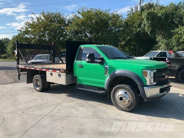 Ford F-450 Platte bakwagens
