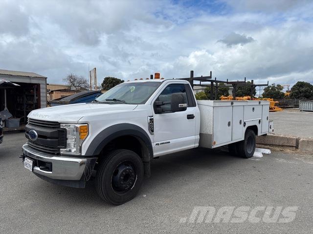 Ford F-450 Bestelwagens met open laadbak