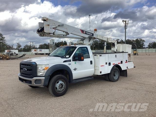 Ford F-550 Auto hoogwerkers