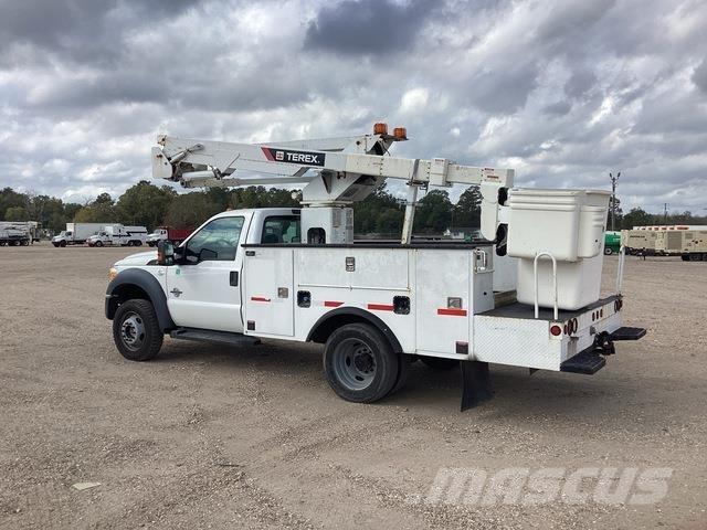 Ford F-550 Auto hoogwerkers