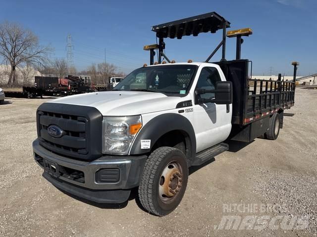 Ford F-550 Platte bakwagens