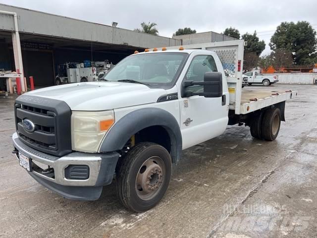Ford F-550 Platte bakwagens