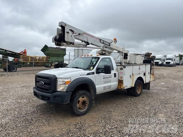 Ford F-550 Auto hoogwerkers