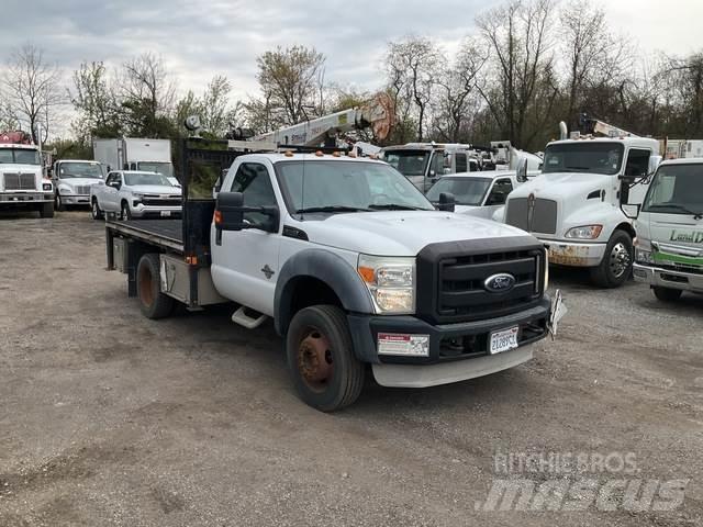 Ford F-550 Platte bakwagens