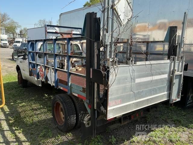 Ford F-550 Platte bakwagens