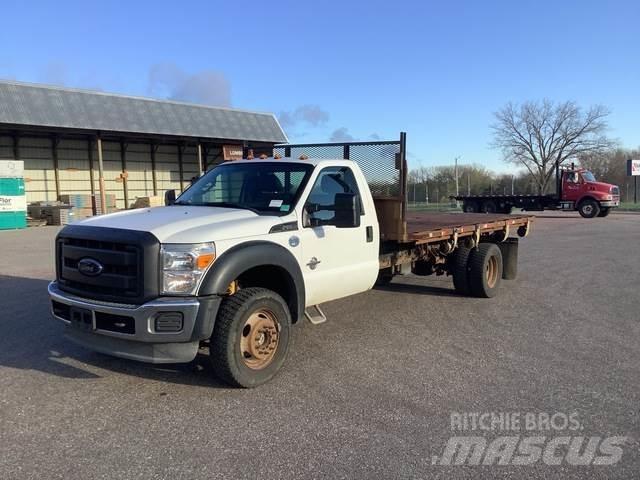 Ford F-550 Platte bakwagens