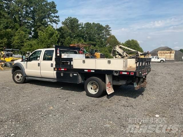 Ford F-550 Platte bakwagens