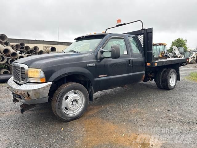 Ford F-550 Platte bakwagens