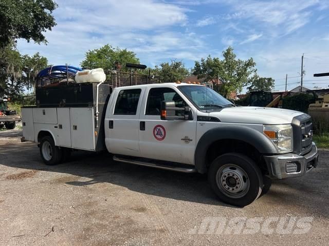 Ford F-550 Bestelwagens met open laadbak