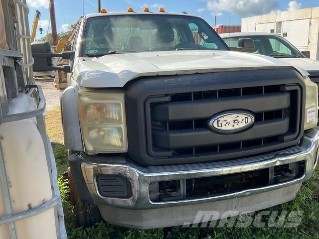 Ford F-550 Platte bakwagens