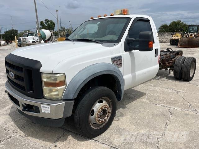 Ford F-550 Cabine en interieur
