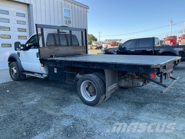 Ford F-550 Platte bakwagens
