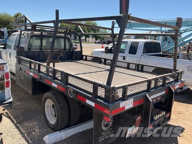 Ford F-550 Platte bakwagens