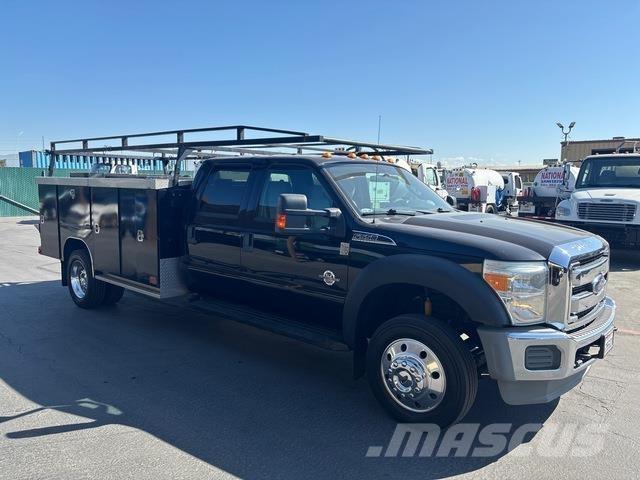 Ford F-550 Bestelwagens met open laadbak