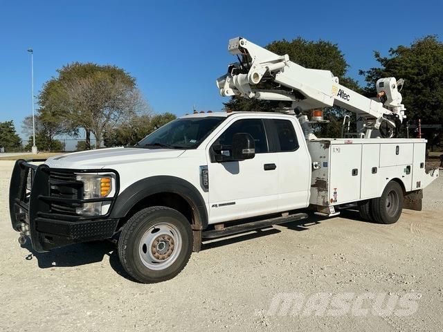 Ford F-550 Auto hoogwerkers