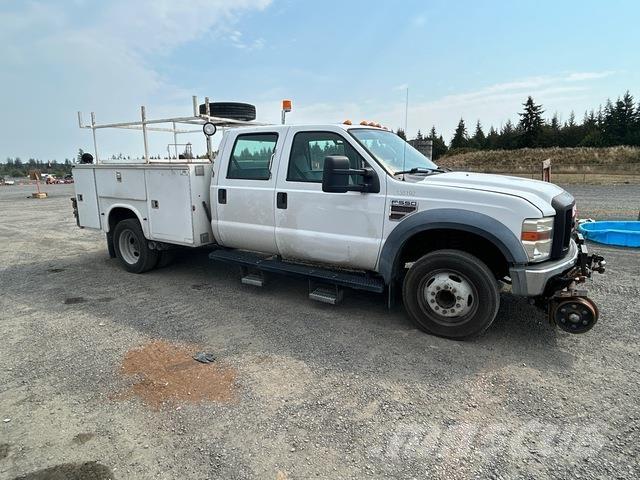 Ford F-550 Bestelwagens met open laadbak