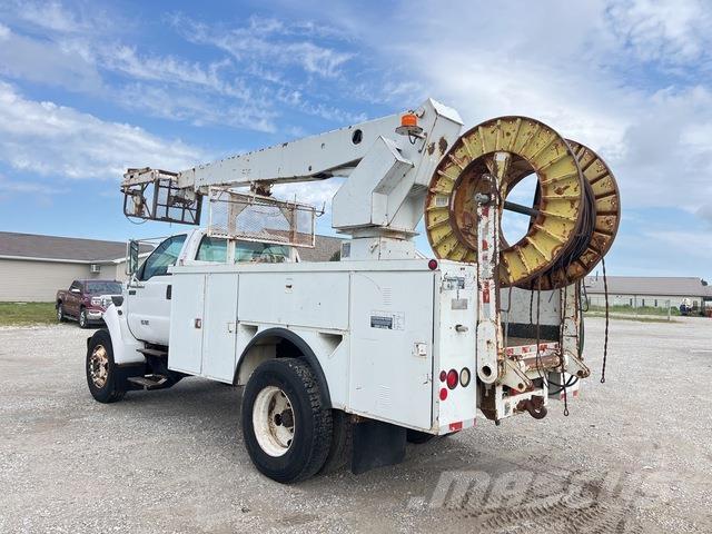Ford F-650 Auto hoogwerkers