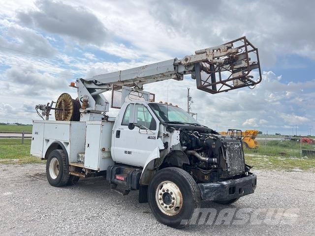 Ford F-650 Auto hoogwerkers