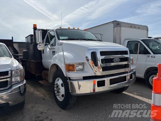 Ford F-750 Platte bakwagens