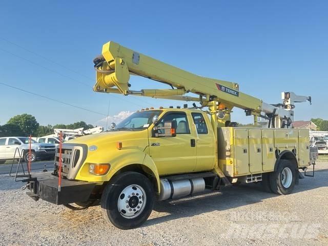 Ford F-750 Auto hoogwerkers