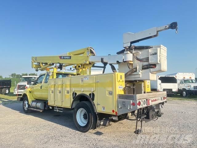 Ford F-750 Auto hoogwerkers