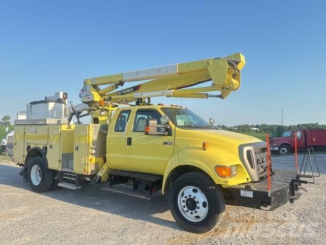 Ford F-750 Auto hoogwerkers
