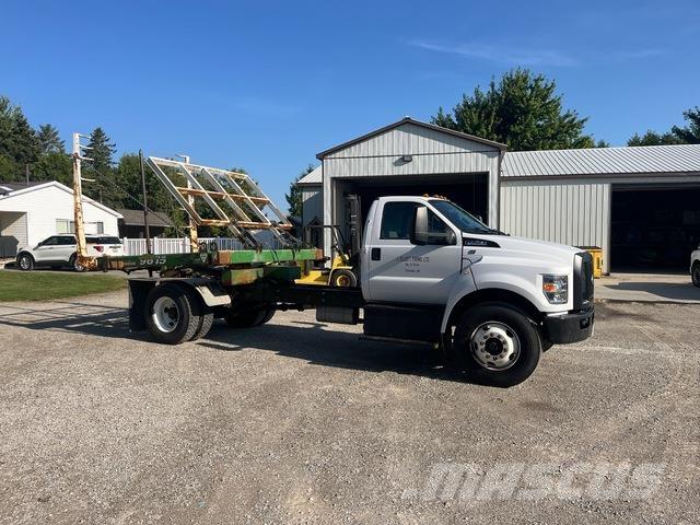 Ford F-750 Cabine en interieur