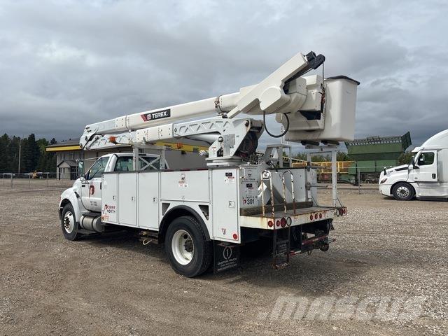 Ford F-750 Auto hoogwerkers