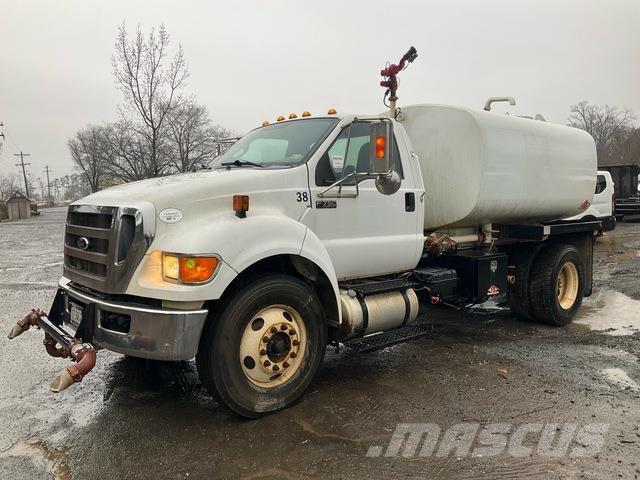 Ford F-750 Water tankwagens